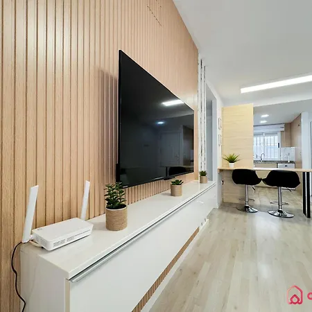 El Diamante Apartment *